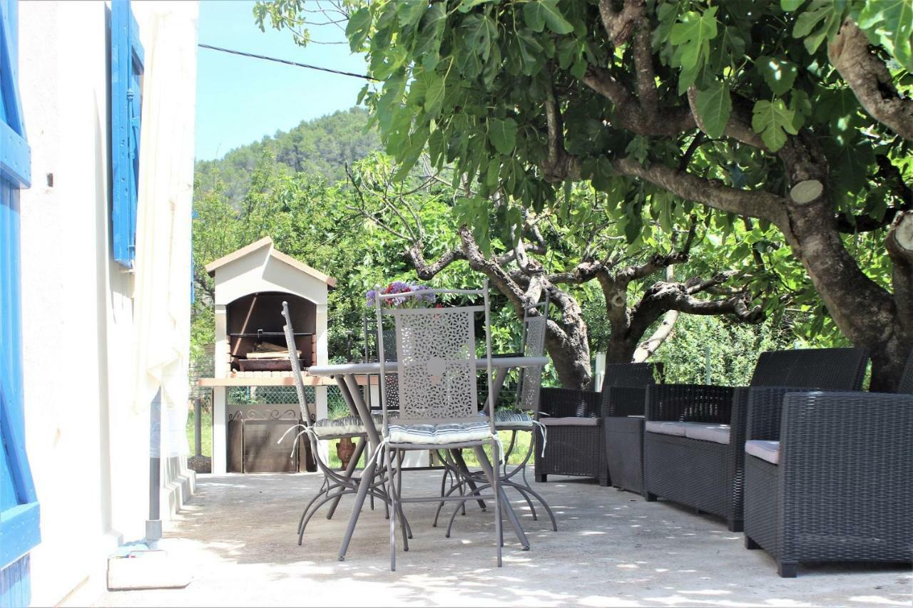 Cottage Provencal Belgentier Exterior foto